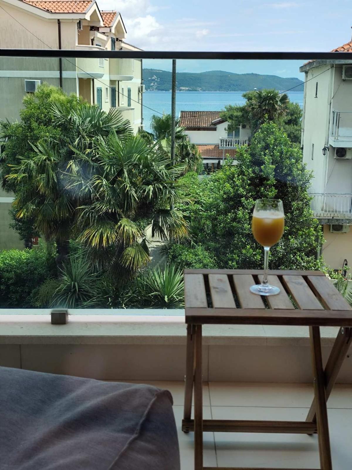 Lucky Studios Χέρτσεγκ Νόβι Εξωτερικό φωτογραφία